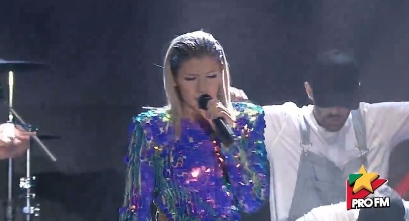 bandicam 2017-10-03 22-02-55-973 - 01 Alina scena concert