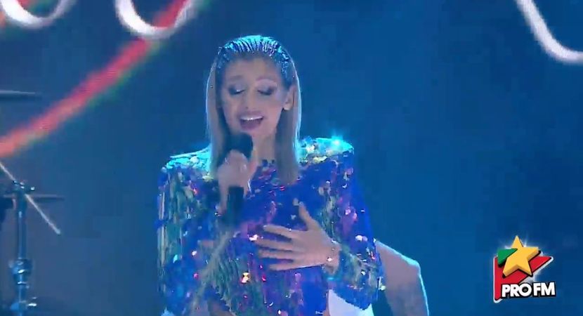 bandicam 2017-10-03 22-03-00-678 - 01 Alina scena concert