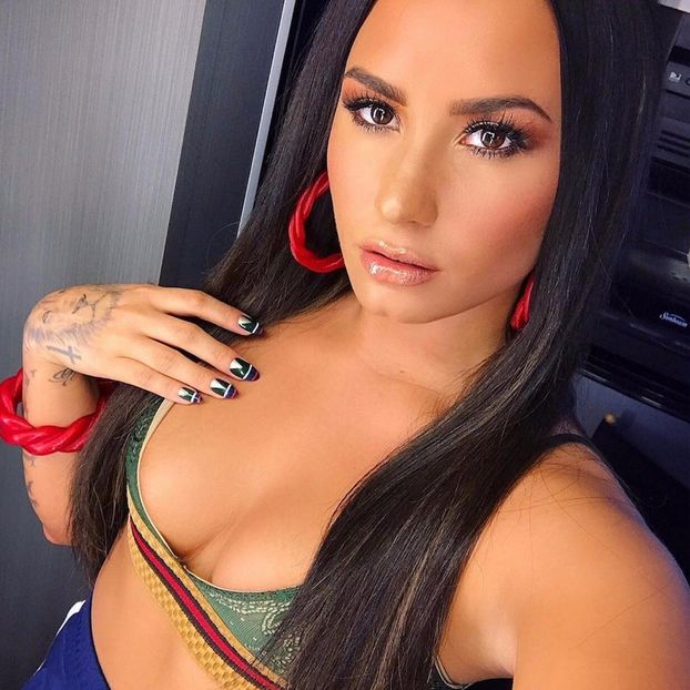 Demi-Lovato - Elimina vedeta