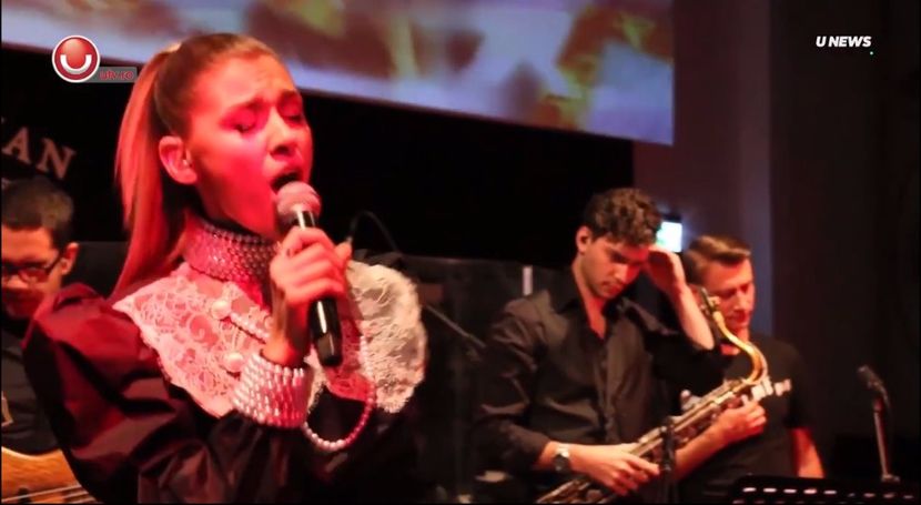 bandicam 2017-10-09 17-54-56-278 - a Alina - Ali poze noi dar puse recent 13