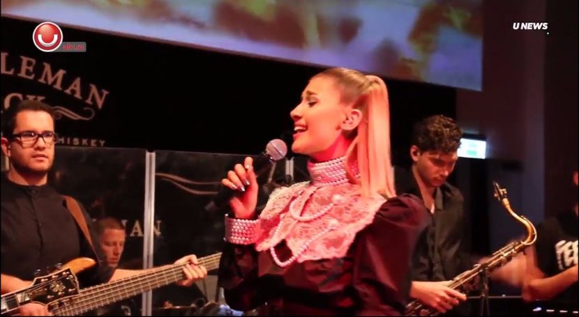 bandicam 2017-10-09 17-54-57-826 - a Alina - Ali poze noi dar puse recent 13