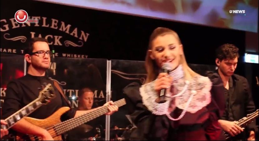 bandicam 2017-10-09 17-54-59-411 - a Alina - Ali poze noi dar puse recent 13