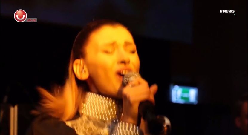 bandicam 2017-10-09 17-55-22-414 - a Alina - Ali poze noi dar puse recent 13