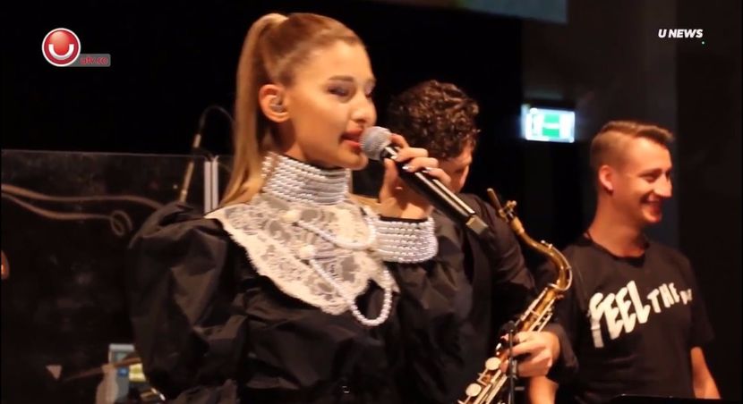 bandicam 2017-10-09 17-55-41-375 - a Alina - Ali poze noi dar puse recent 13