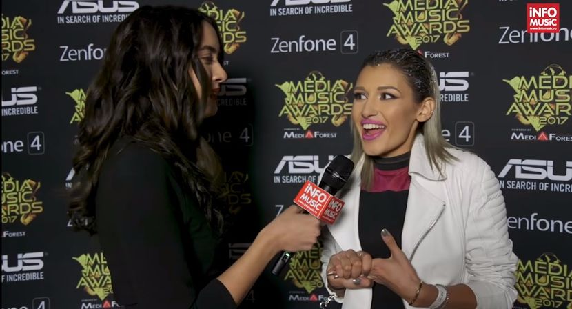 bandicam 2017-10-09 20-29-10-054 - a Alina - Ali poze noi dar puse recent 13