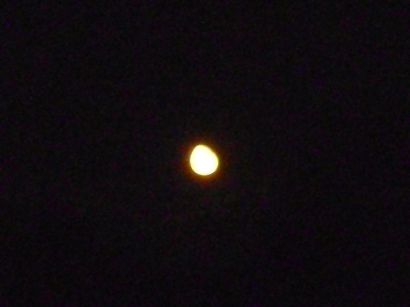 Rasarit. Luna in descrestere in Gemeni - Luna - Soarele si norii - 1