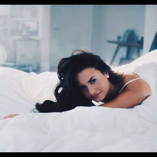 ♡ This picture was posted on 11Octombrie. - trying to be a rainbow challenge2