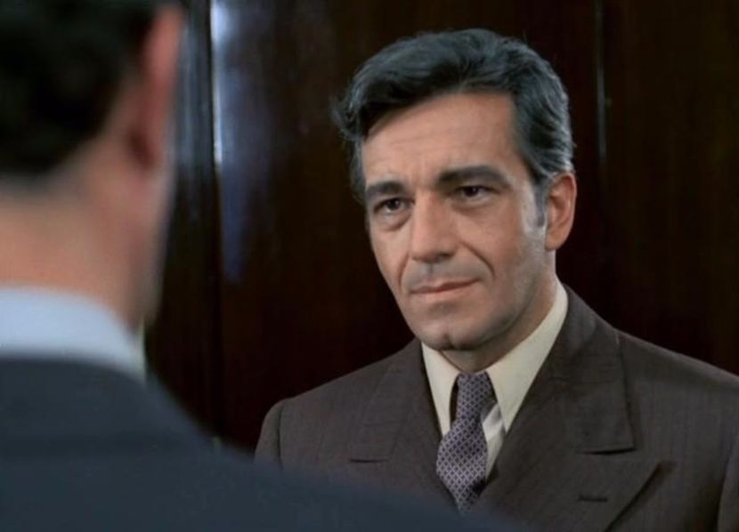 Un Comisar Acuza - Un Comisar Acuza 1974