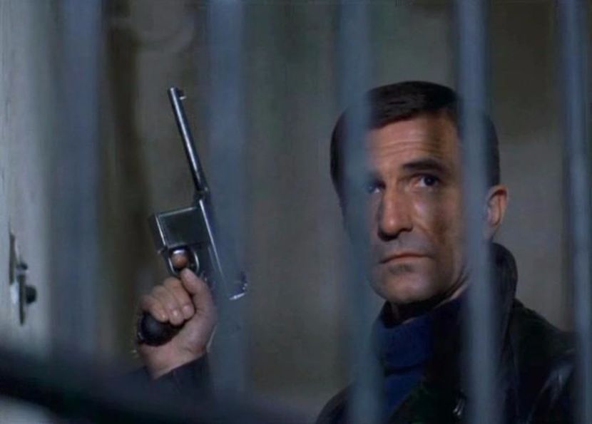 Un Comisar Acuza - Un Comisar Acuza 1974