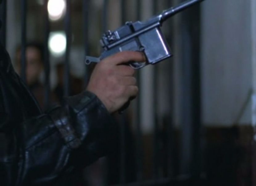 Un Comisar Acuza - Un Comisar Acuza 1974