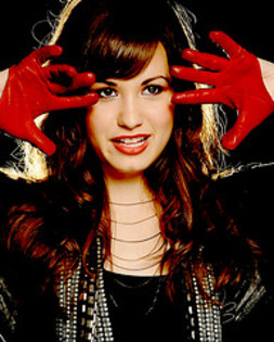42 - demi lovato poze diferite