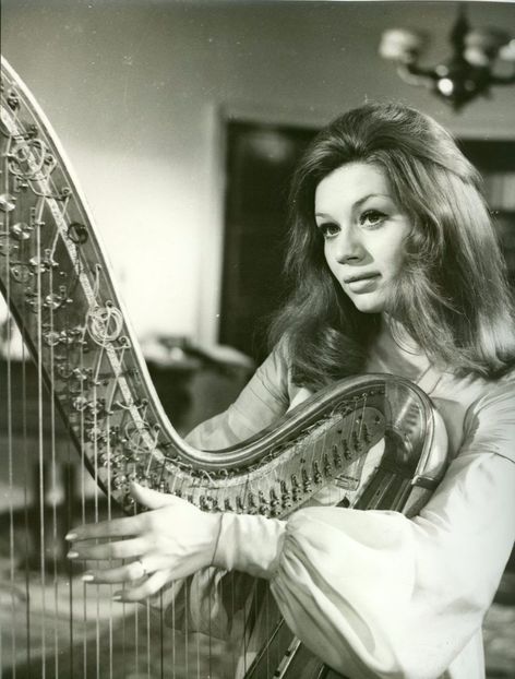 Asta Seara Dansam In Familie - Asta Seara Dansam In Familie 1972