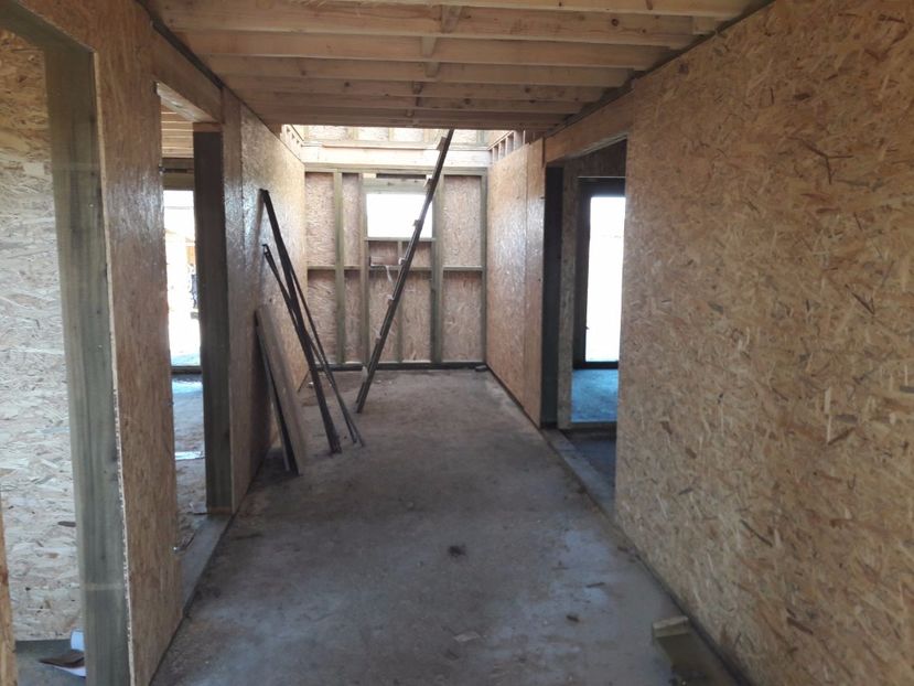 Hol parter, vedere de la usa de la intrare - Casa