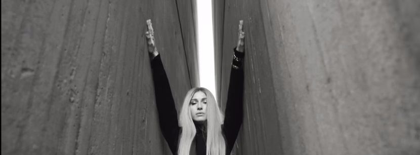 bandicam 2017-10-27 10-50-50-108 - A - Imi dia curaj