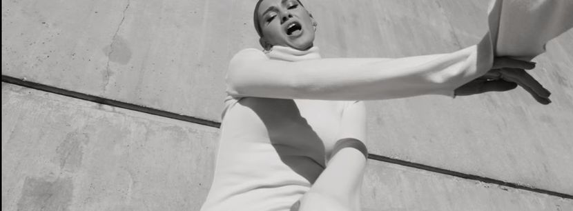 bandicam 2017-10-27 10-51-05-163 - A - Imi dia curaj