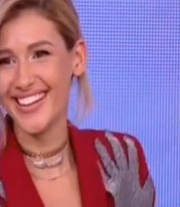 bandicam 2017-10-27 11-08-13-982 - a Alina - Ali poze noi dar puse recent - Rai da buni