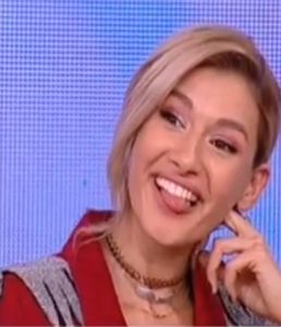 bandicam 2017-10-27 11-09-07-488 - a Alina - Ali poze noi dar puse recent - Rai da buni