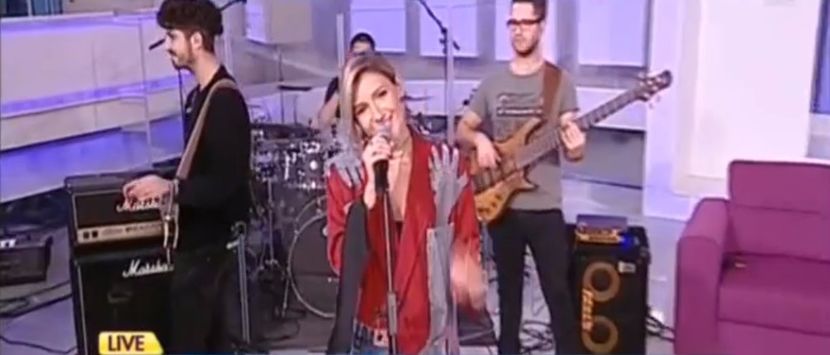 bandicam 2017-10-27 11-21-53-032 - a Alina - Ali poze noi dar puse recent - Rai da buni cantat