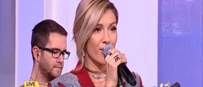 bandicam 2017-10-27 11-21-57-148 - a Alina - Ali poze noi dar puse recent - Rai da buni cantat