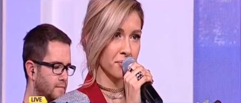 bandicam 2017-10-27 11-21-59-131 - a Alina - Ali poze noi dar puse recent - Rai da buni cantat