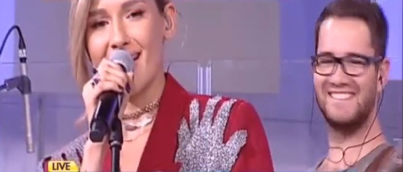 bandicam 2017-10-27 11-22-04-986 - a Alina - Ali poze noi dar puse recent - Rai da buni cantat