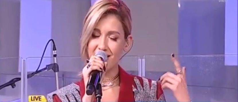 bandicam 2017-10-27 11-22-06-989 - a Alina - Ali poze noi dar puse recent - Rai da buni cantat