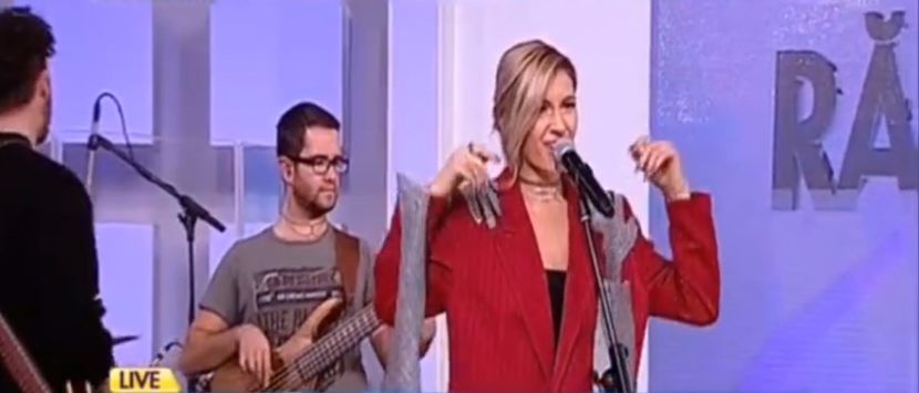 bandicam 2017-10-27 11-22-28-615 - a Alina - Ali poze noi dar puse recent - Rai da buni cantat