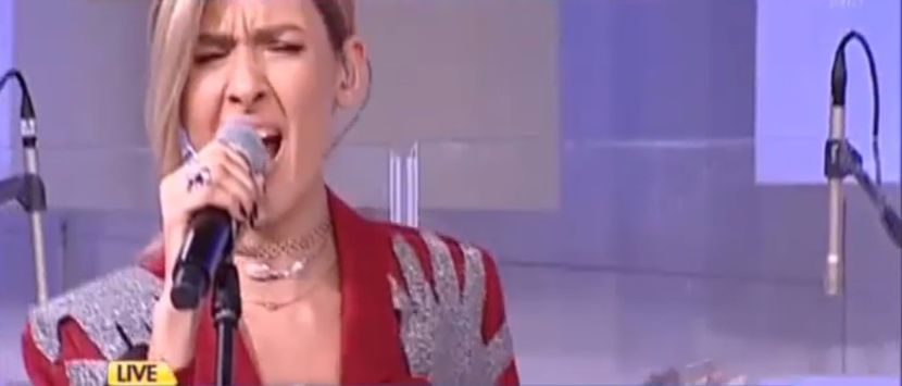 bandicam 2017-10-27 11-22-48-882 - a Alina - Ali poze noi dar puse recent - Rai da buni cantat