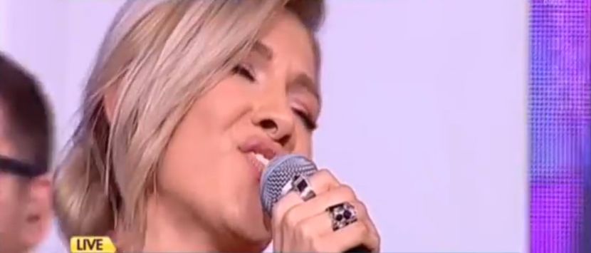 bandicam 2017-10-27 11-22-51-739 - a Alina - Ali poze noi dar puse recent - Rai da buni cantat