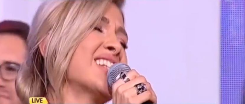 bandicam 2017-10-27 11-22-51-950 - a Alina - Ali poze noi dar puse recent - Rai da buni cantat