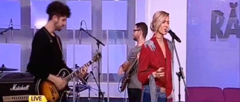 bandicam 2017-10-27 11-23-00-339 - a Alina - Ali poze noi dar puse recent - Rai da buni cantat