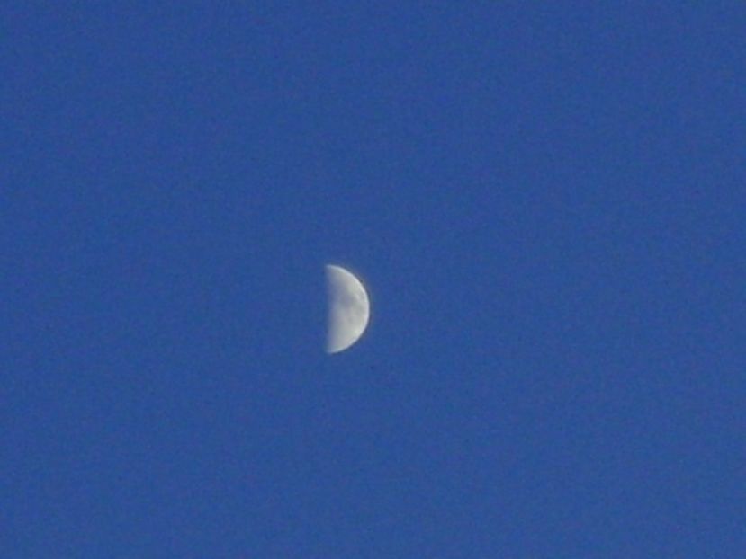 Primul patrar, Luna in Varsator - Luna - Soarele si norii - 1