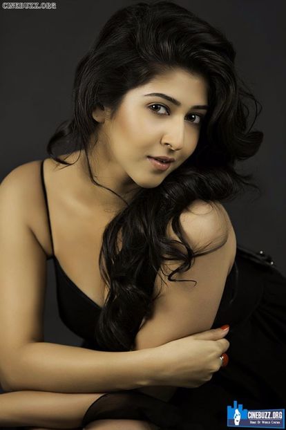 1acbb18795e0d24b062f81ae4ba690a6--sonarika-bhadoria-tv-actors - CELE MAI DRAGUTE FEMEI DIN LUME CA VEDETE