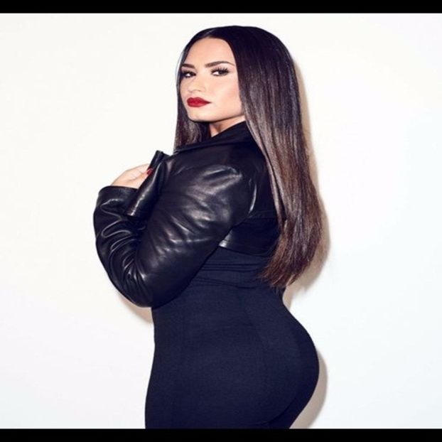 ♡ This picture was posted on 1Noiembrie. - trying to be a rainbow challenge2