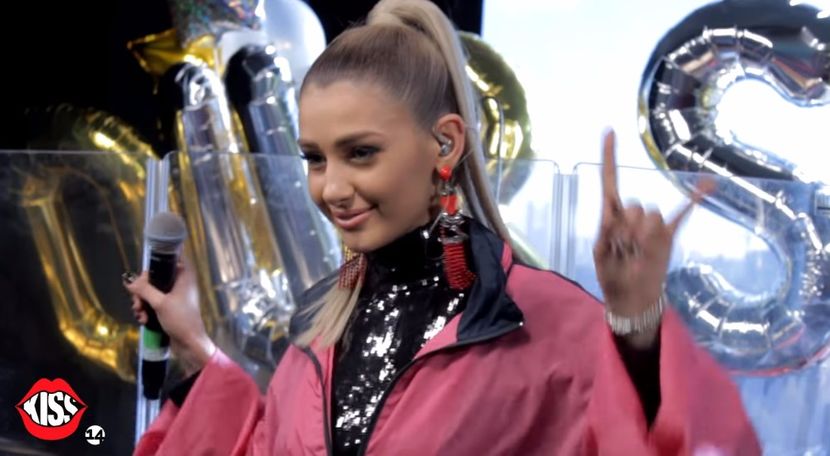 bandicam 2017-11-02 19-19-06-866 - a Alina - Ali poze noi dar puse recent 13