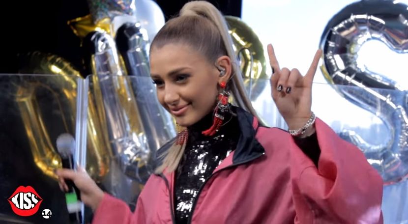 bandicam 2017-11-02 19-19-07-101 - a Alina - Ali poze noi dar puse recent 13