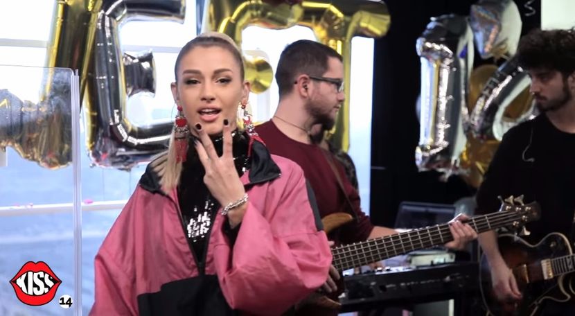 bandicam 2017-11-02 19-19-15-453 - a Alina - Ali poze noi dar puse recent 13