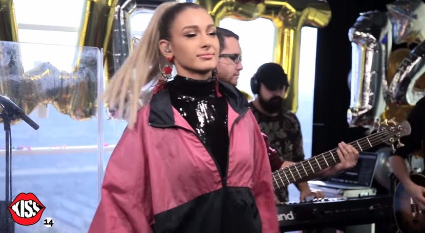 bandicam 2017-11-02 19-19-22-756 - a Alina - Ali poze noi dar puse recent 13