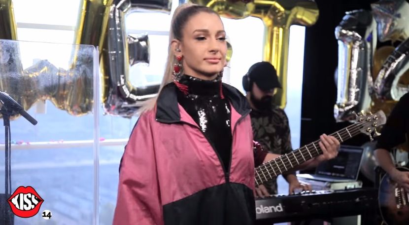 bandicam 2017-11-02 19-19-22-965 - a Alina - Ali poze noi dar puse recent 13