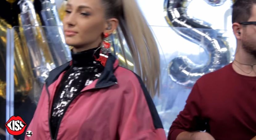 bandicam 2017-11-02 19-19-23-367 - a Alina - Ali poze noi dar puse recent 13