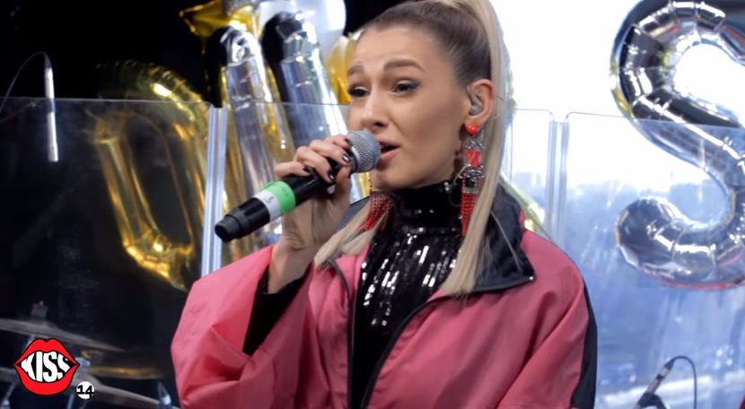 bandicam 2017-11-02 19-19-30-425 - a Alina - Ali poze noi dar puse recent 13