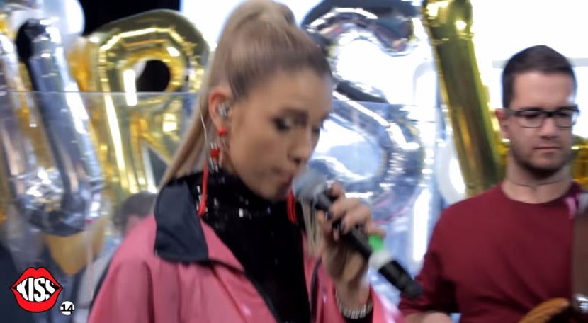 bandicam 2017-11-02 19-20-03-024 - a Alina - Ali poze noi dar puse recent 13