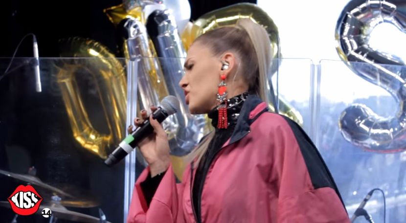 bandicam 2017-11-02 19-20-09-794 - a Alina - Ali poze noi dar puse recent 13