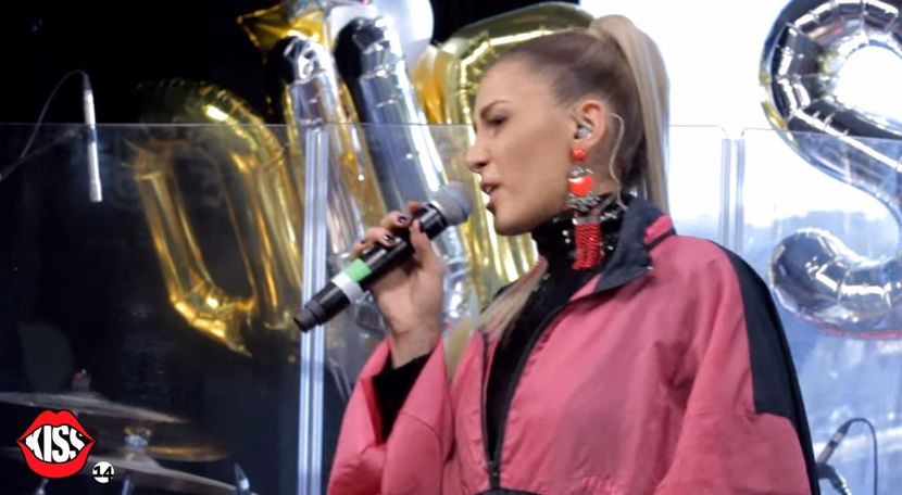 bandicam 2017-11-02 19-20-10-256 - a Alina - Ali poze noi dar puse recent 13