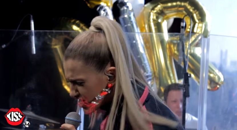 bandicam 2017-11-02 19-20-20-970 - a Alina - Ali poze noi dar puse recent 13