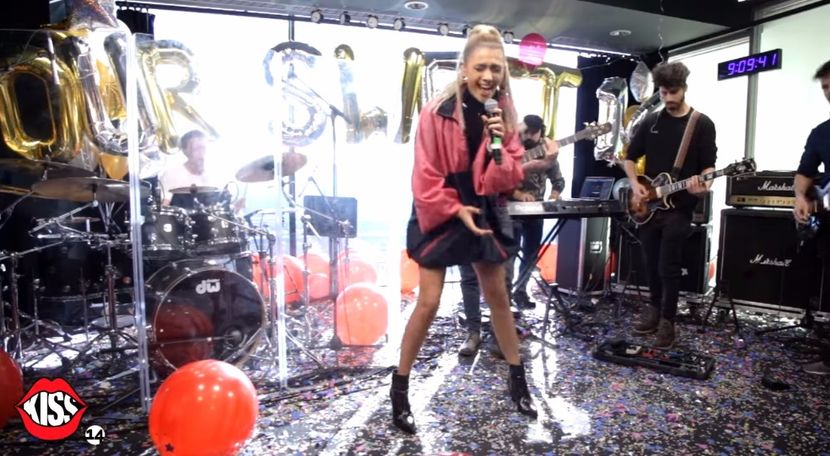 bandicam 2017-11-02 19-20-21-699 - a Alina - Ali poze noi dar puse recent 13