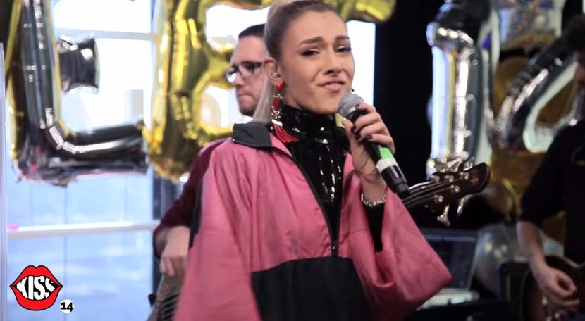 bandicam 2017-11-02 19-20-23-698 - a Alina - Ali poze noi dar puse recent 13