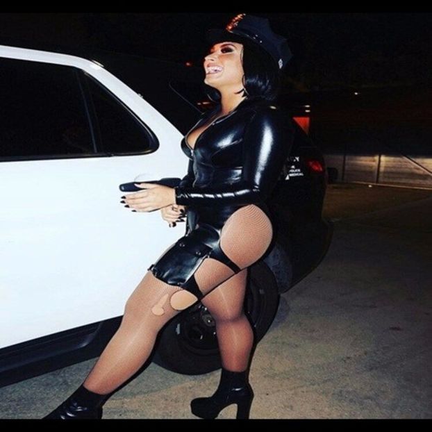 ♡ This picture was posted on 2Noiembrie. - trying to be a rainbow challenge2