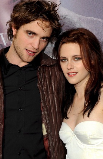  - Mama lui Robert Pattinson o vrea nora pe Kristen Stewart