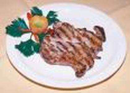 ceafa de porc- 2 poze selena gomez - restaurant